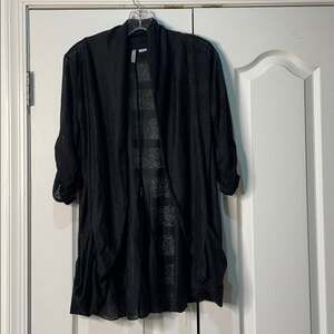 Lilly Lou M black open-front lightweight jacket